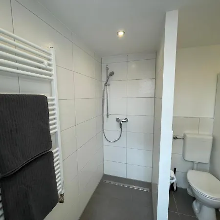 Appartamento Barrierefrei - 24std-check-in Kontaktlos - Kingsize Bed - W-lan - Parkplatz W 3 *